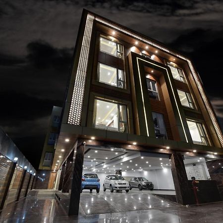 Golden Tree Hotel Noida Exterior foto