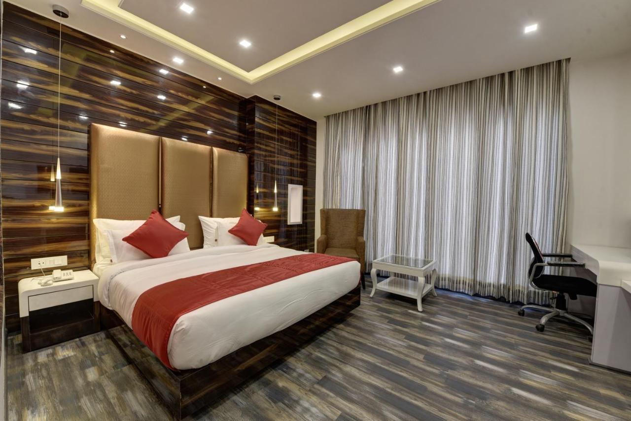 Golden Tree Hotel Noida Exterior foto
