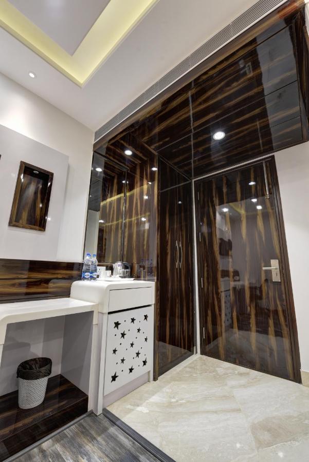 Golden Tree Hotel Noida Exterior foto
