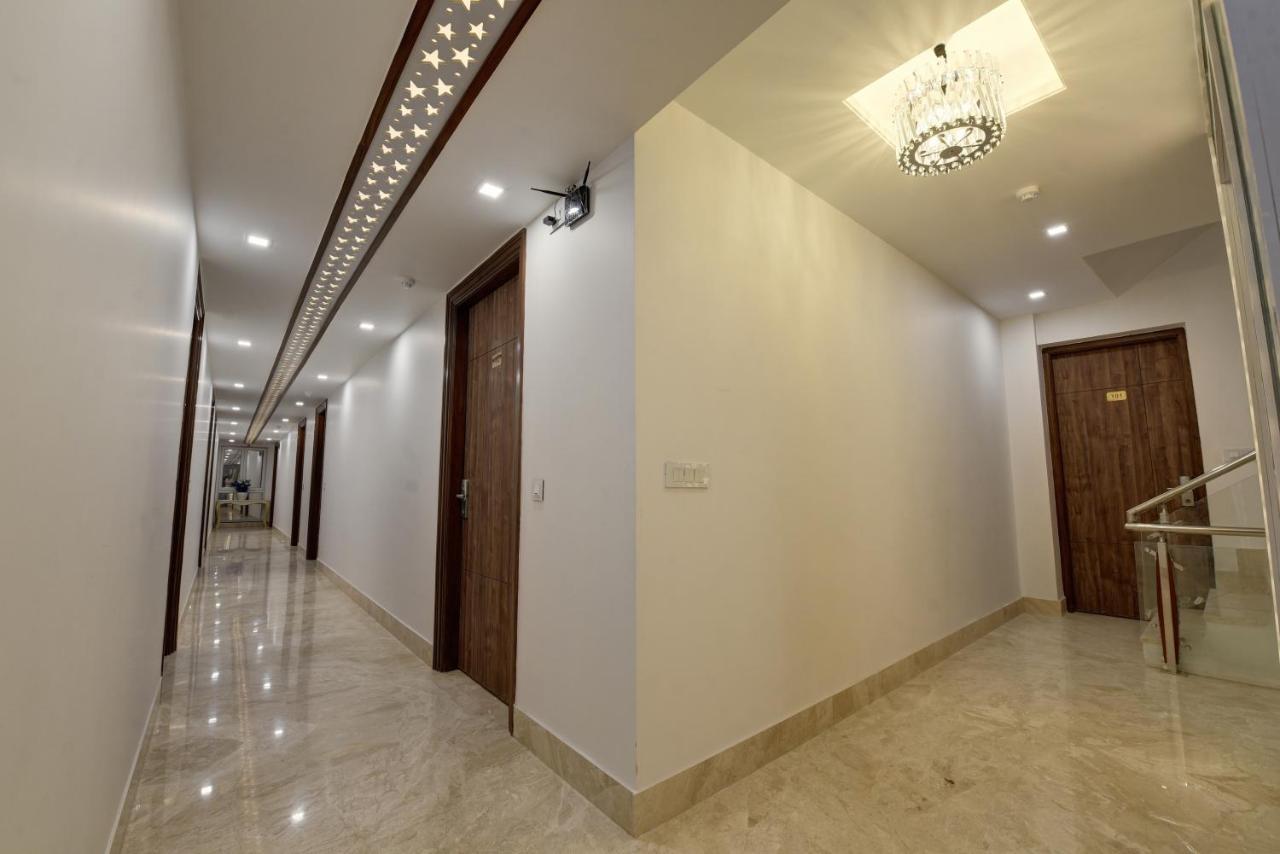 Golden Tree Hotel Noida Exterior foto