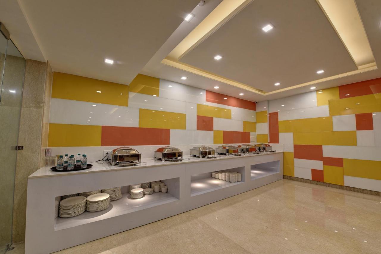 Golden Tree Hotel Noida Exterior foto