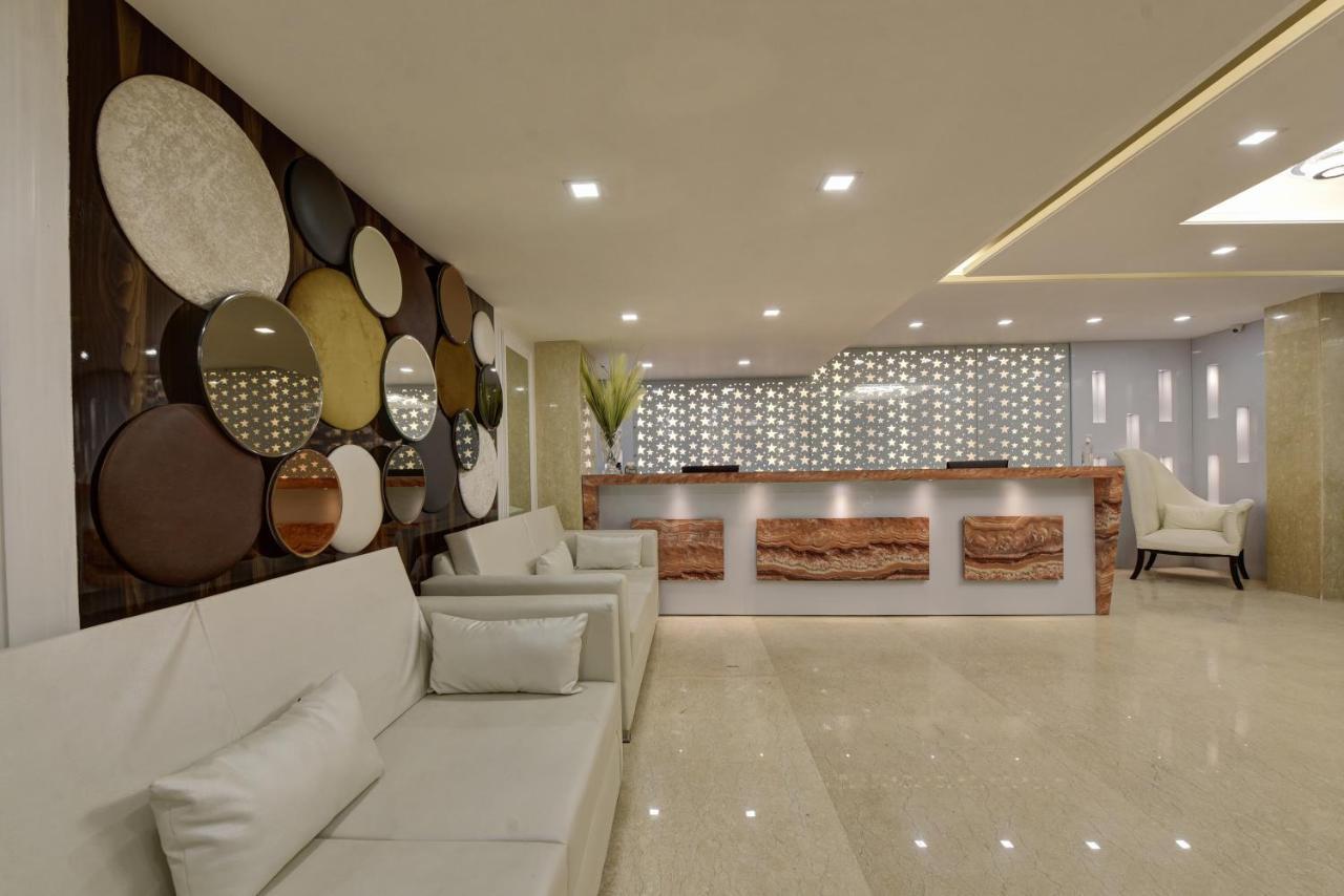 Golden Tree Hotel Noida Exterior foto