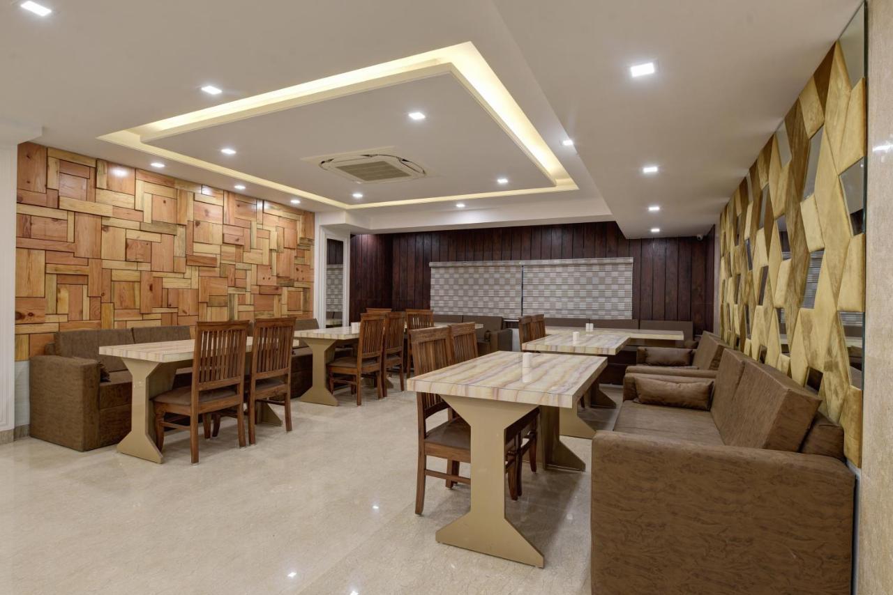 Golden Tree Hotel Noida Exterior foto